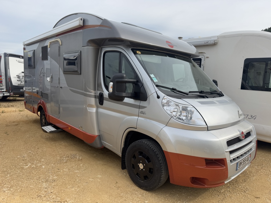 camping car BURSTNER IXEO IT674 modèle 2009